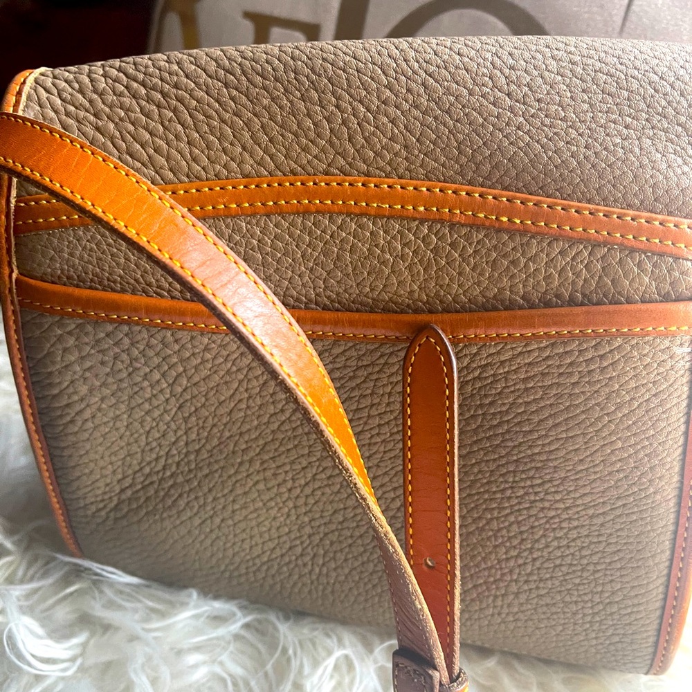 Dooney Bourke - Picture 6 of 6